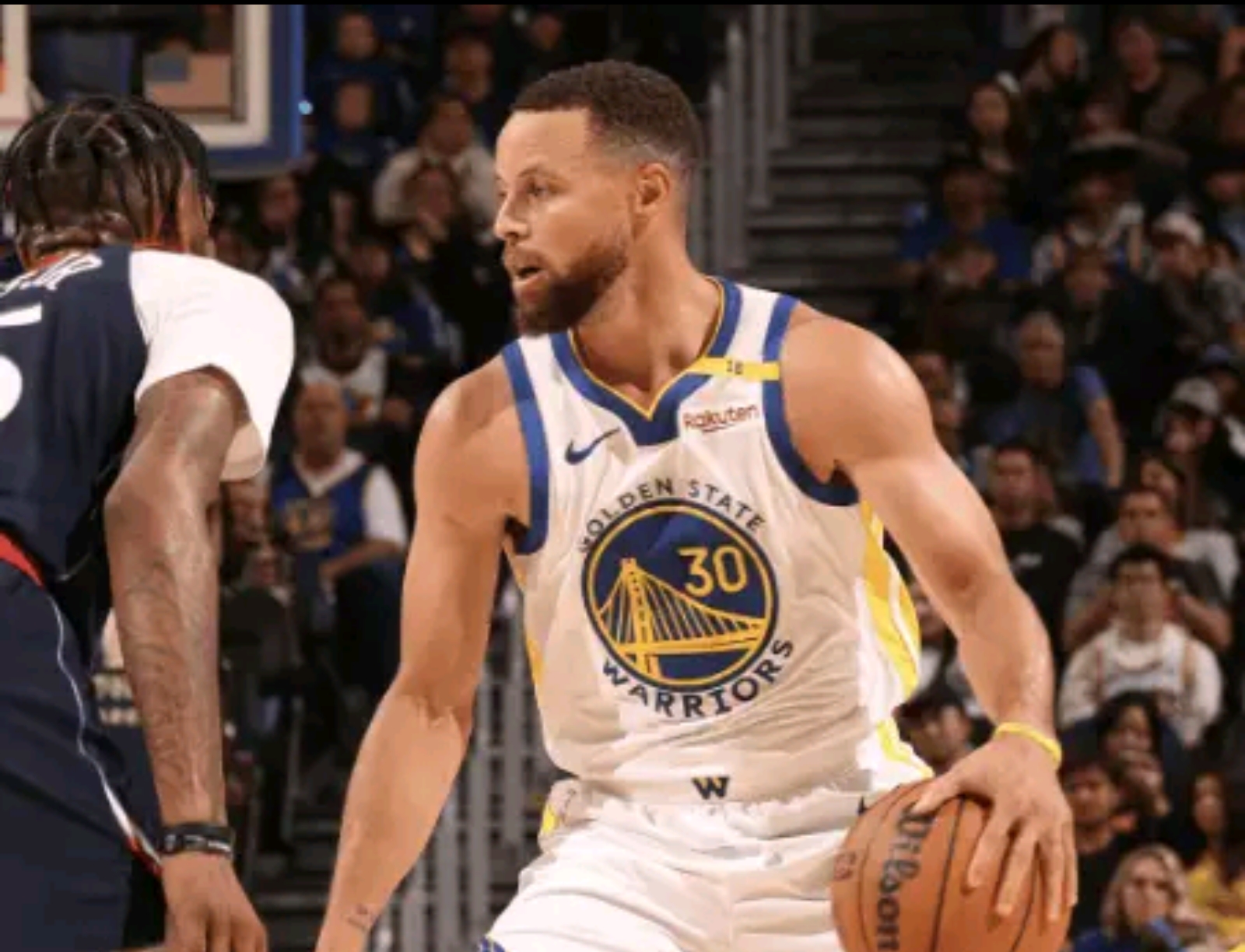 开云- 库里成为队史助攻王 